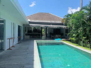 Private 3 bedroom villa in Seminyak
